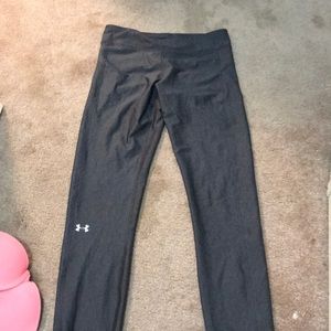 gray heat gear Under Amour workout tights